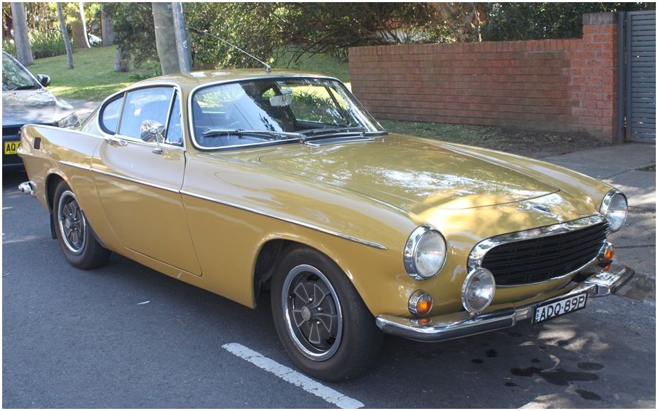 1970_Volvo_P1800_E_coupe_(20402664161)-cr-ir