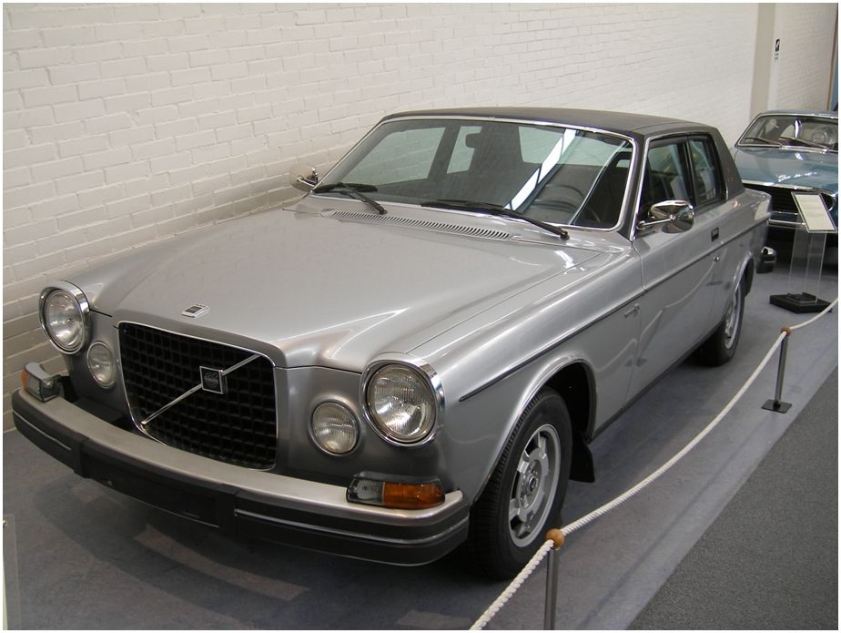 Volvo162museum-cr-ir